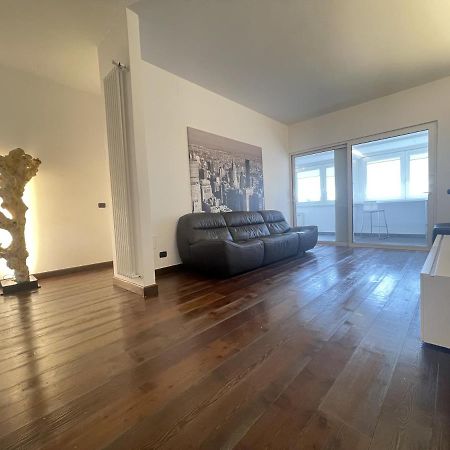 Cconforthotels Appartamento Skyline Барі Екстер'єр фото