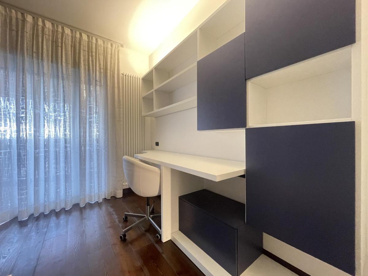 Cconforthotels Appartamento Skyline Барі Екстер'єр фото