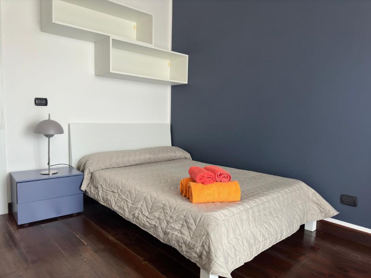 Cconforthotels Appartamento Skyline Барі Екстер'єр фото